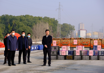 市委常委、副市長肖云走訪慰問丹霞路項目一線工人